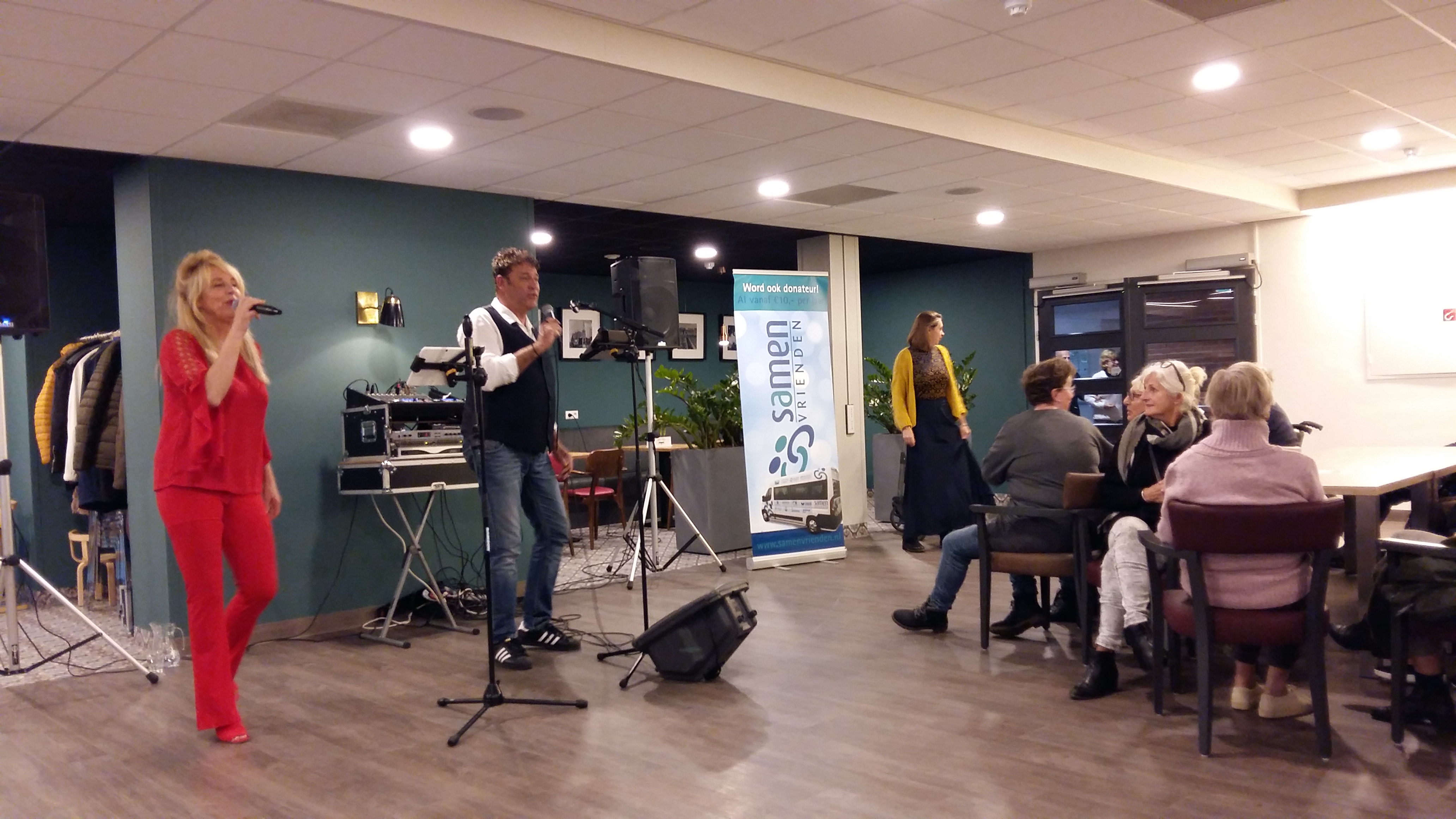 Optreden Duo Switch in Magnushof zeer geslaagd