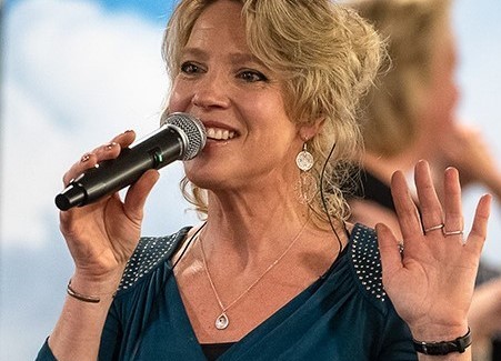 Optreden Sandra Mooy in de Hornhoeve was een feestje!