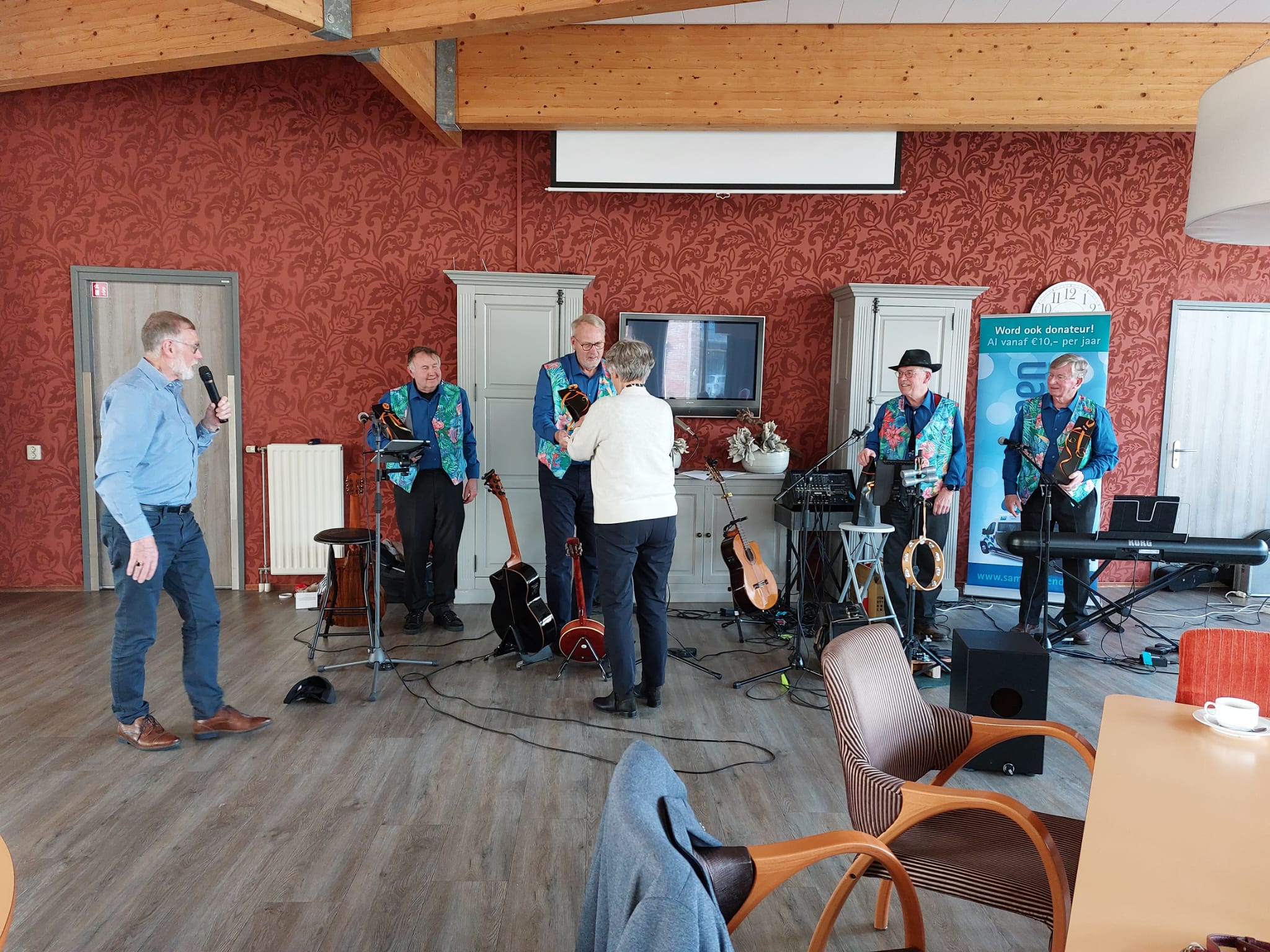 Op 30 maart waren The Old Friends in Angelapark te Warmenhuizen 