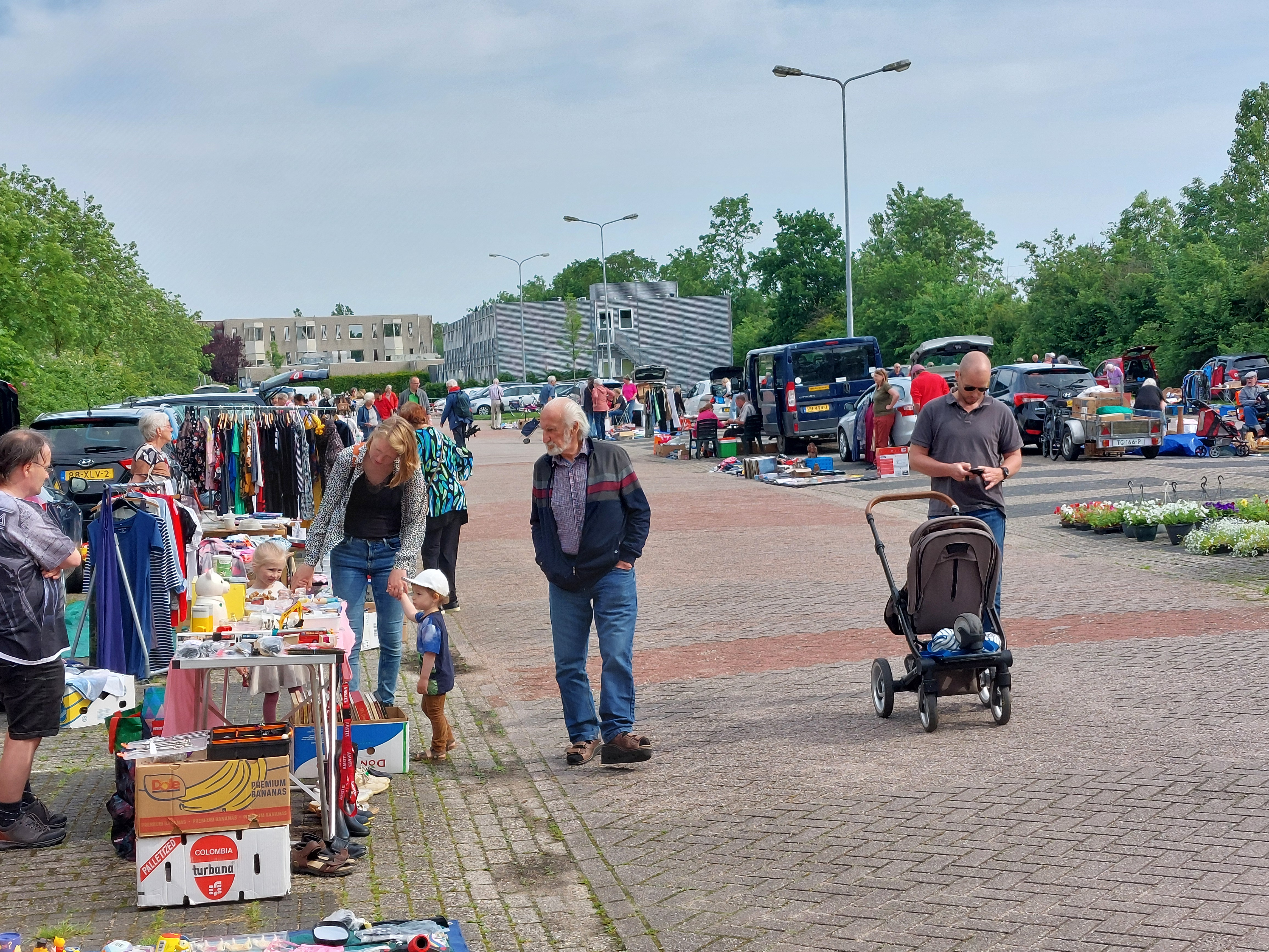 Op 26 mei opende Samen Vrienden het kofferbakmarkt seizoen
